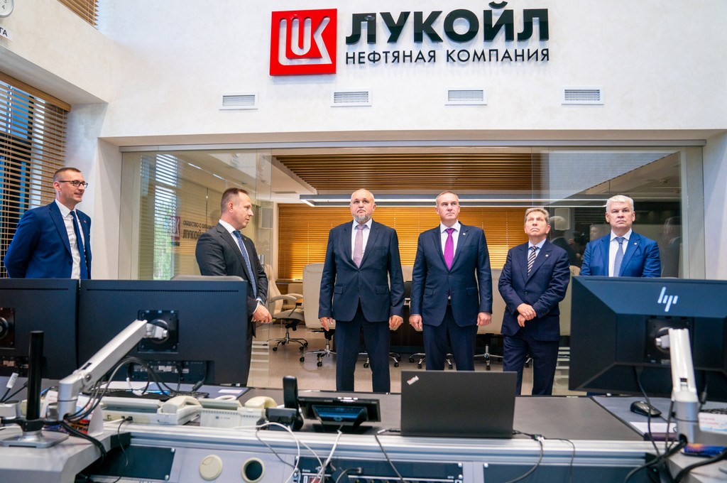 Стол диспетчера Лукойл ЦДУ