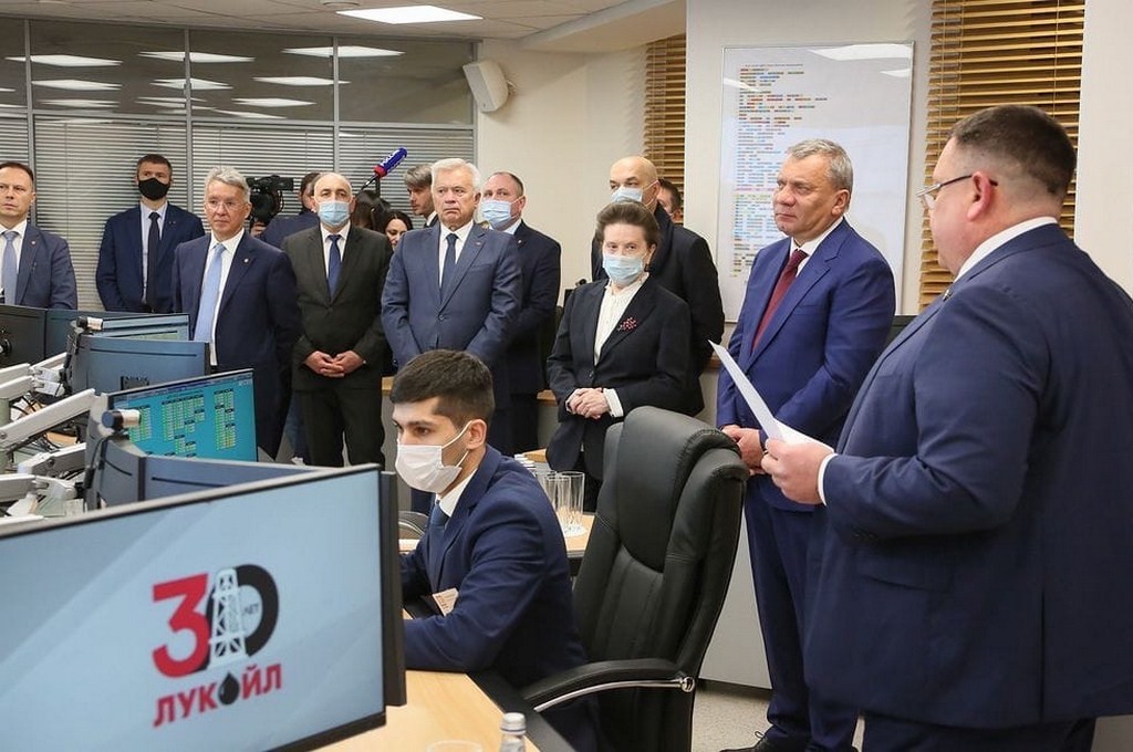 Стол диспетчера Лукойл ЦИО 9